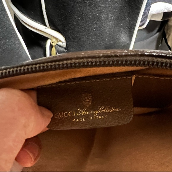 Authentic GG crossbody bag - Picture 2 of 11